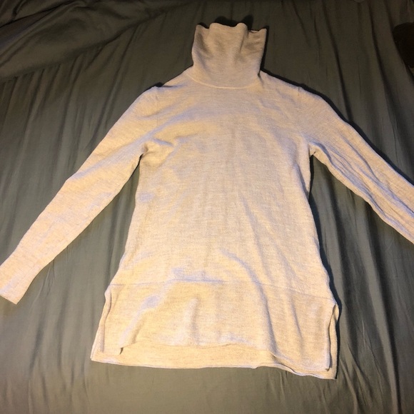 Tahari Extra Fine Merino Wool Turtleneck Sweater - Picture 3 of 10